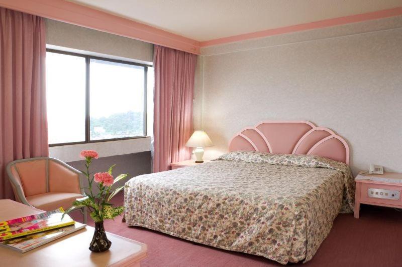 Thumrin Hotel Trang Eksteriør bilde