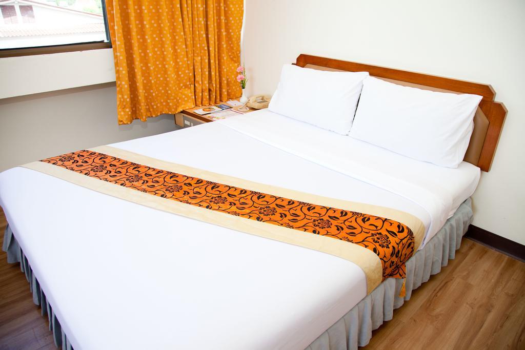 Thumrin Hotel Trang Rom bilde