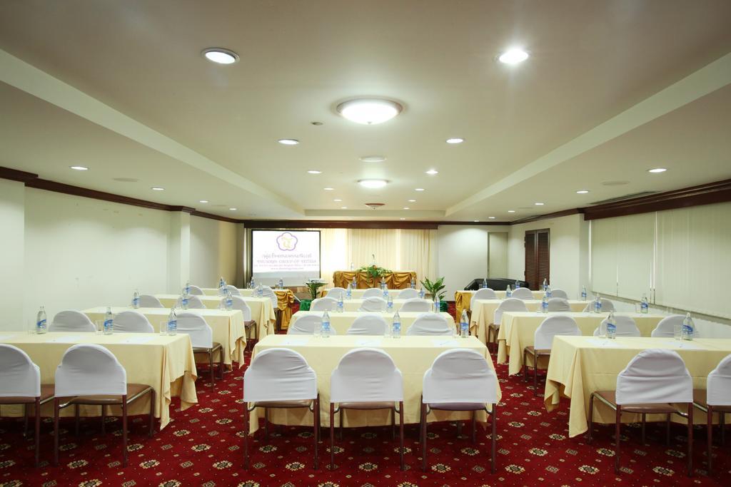 Thumrin Hotel Trang Eksteriør bilde
