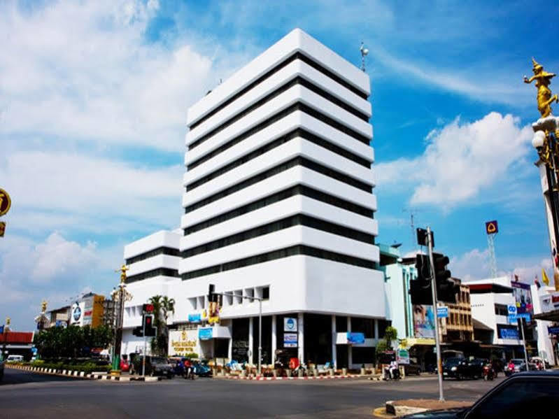 Thumrin Hotel Trang Eksteriør bilde